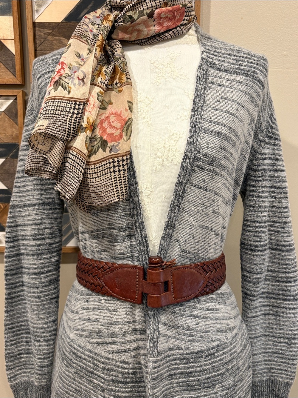 Banana Republic Merino Wool Blend Heather Grey Knit Cardigan Sweater size XS - Picture 2 of 14